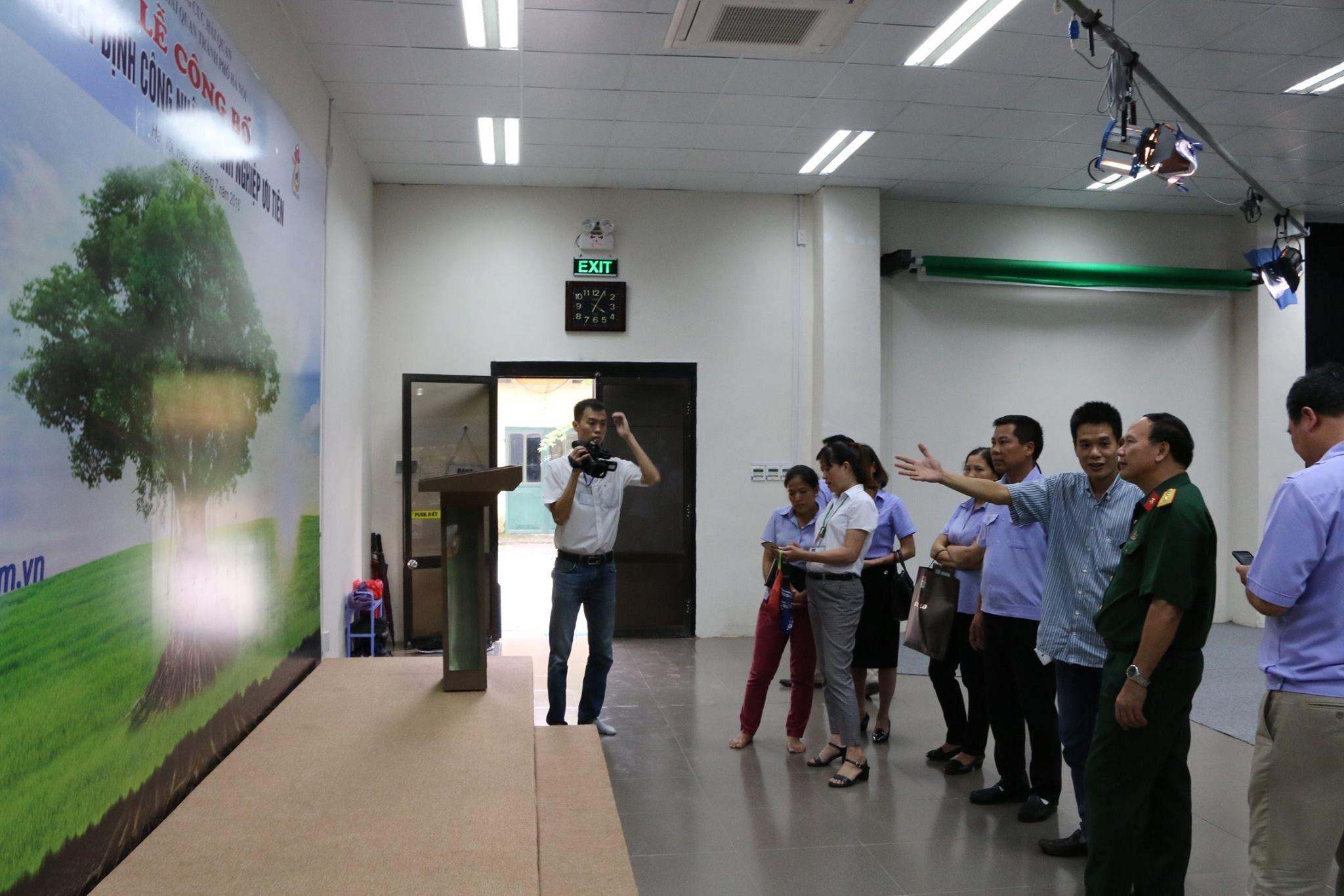Đoàn cán bộ Công ty 76 tham quan học hỏi kinh nghiệm tại Tổng công ty May 10